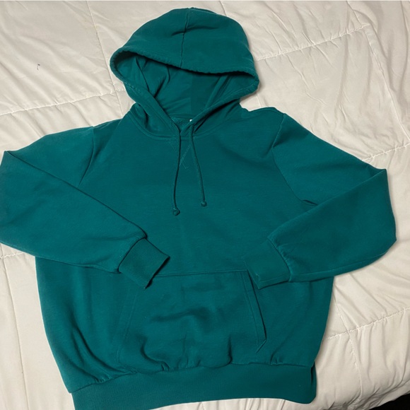 H&M Sweaters - Large Emerald Green Hoodie